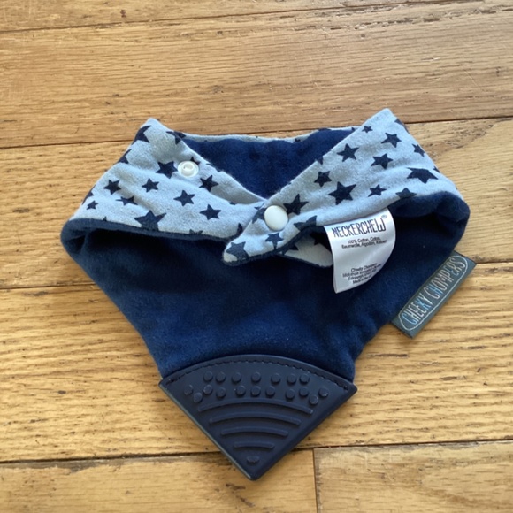2/$20 Cheeky chompers “necker chew” 100% cotton bib from UK - Picture 2 of 3
